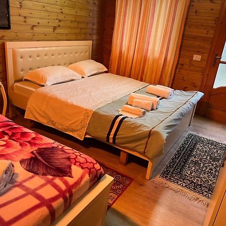 Bujtina Uji I Panjes, Log Cabins Dukat Εξωτερικό φωτογραφία