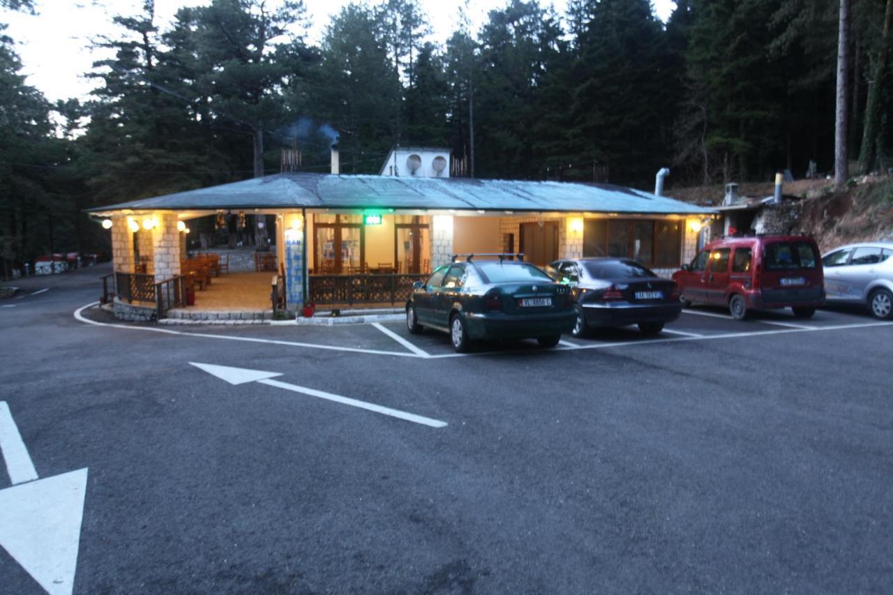 Bujtina Uji I Panjes, Log Cabins Dukat Εξωτερικό φωτογραφία